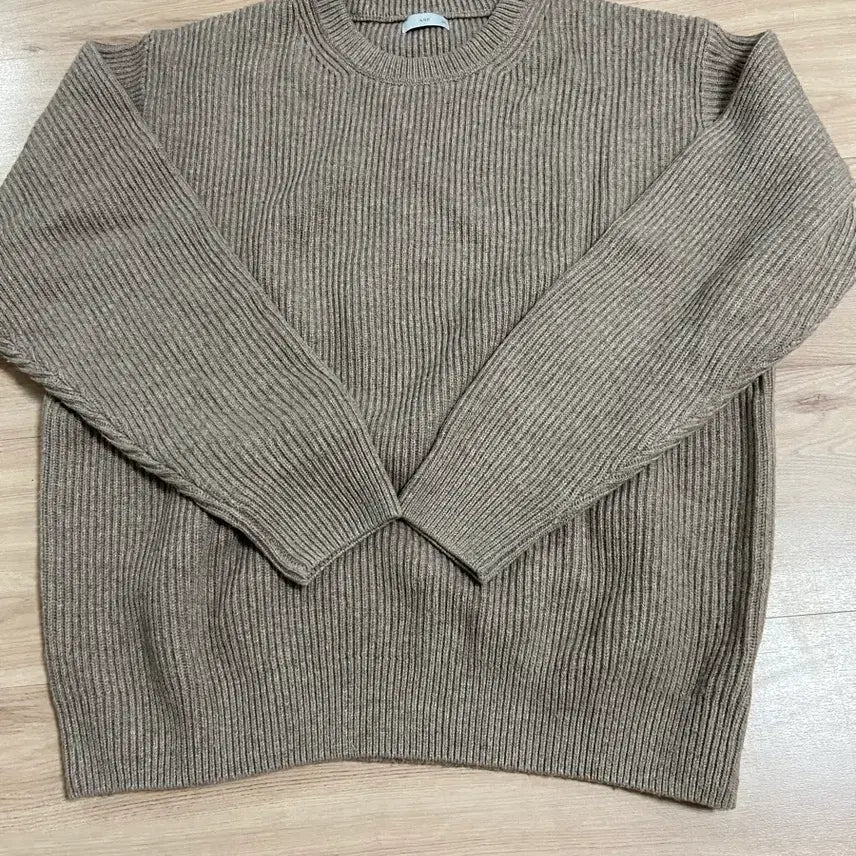 [BUNJANG] aesth Round Knit / 애습 라운드 니트