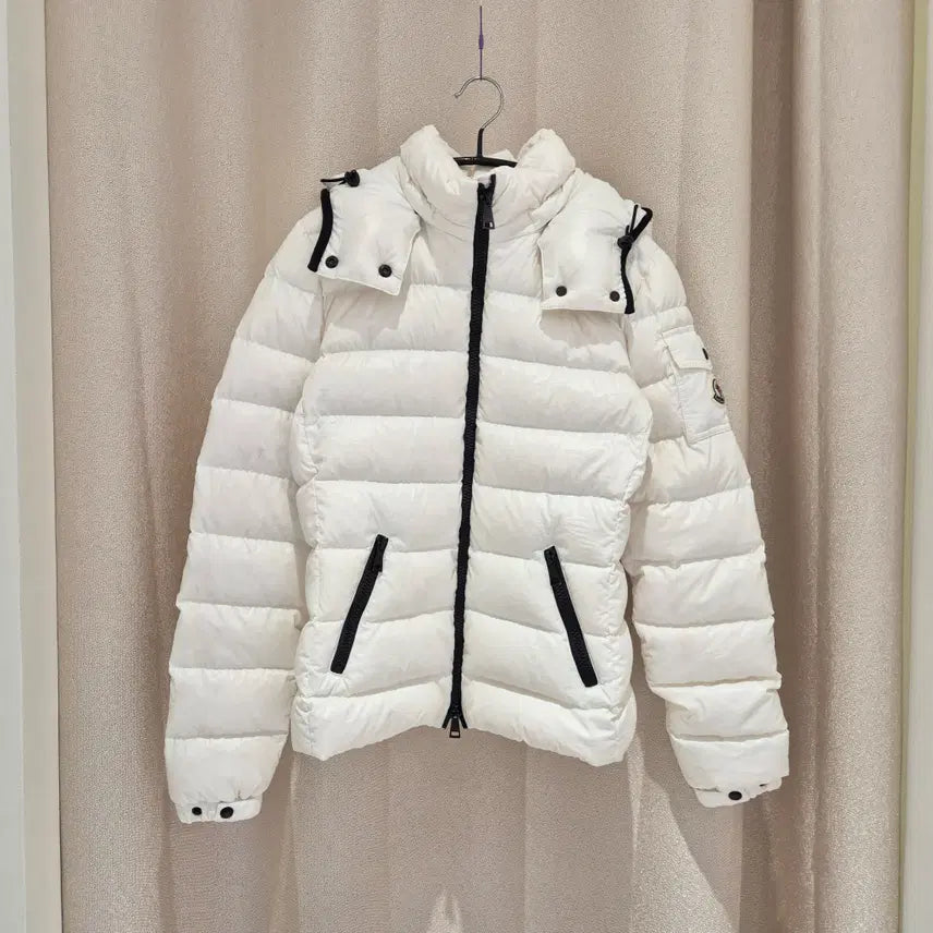[BUNJANG] Moncler Body Short Down Jacket Size 0 / (0)몽클레르 바디 쇼트 다운 자켓