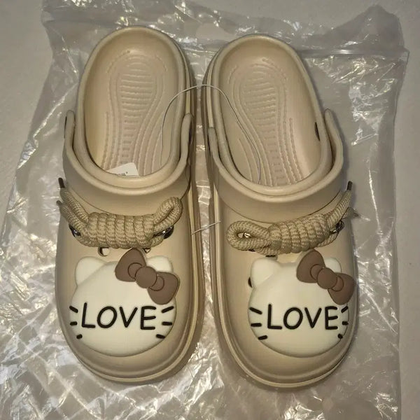 [BUNJANG] Hello Kitty Crocs-style Mule Slippers (Beige, 240mm) / 새상품)키티 크록스st슬리퍼 팝니다.