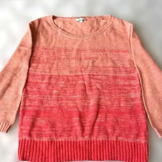 [BUNJANG] Agatha Women's Gradient Pink Knit / 아가타 니트 여성용 그라데이션 핑크