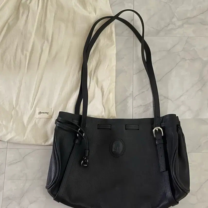 [BUNJANG] GLOWNY Dumpling Bag Black Leather Shoulder Bag / 글로니 덤플링백 블랙 레더 숄더백