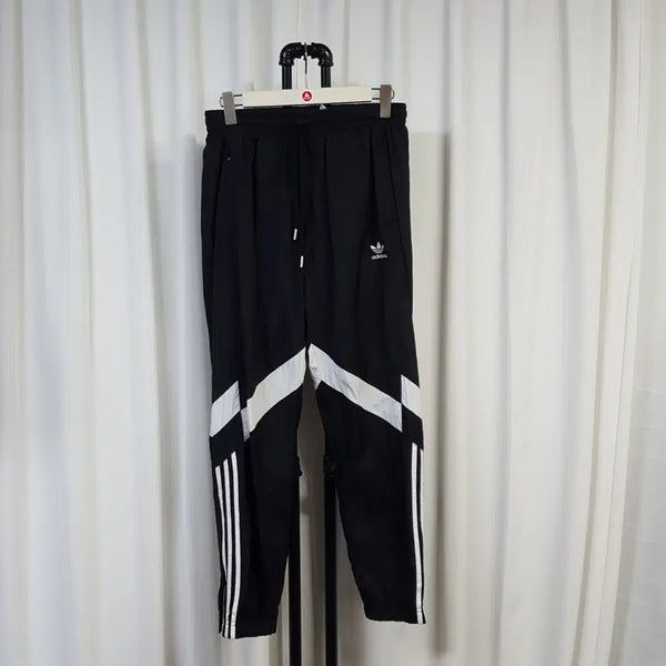 [BUNJANG] Adidas Men's Lightweight Training Pants 33 Inch / 아디다스 남성 바스락 트레이닝바지 33인치 오일장