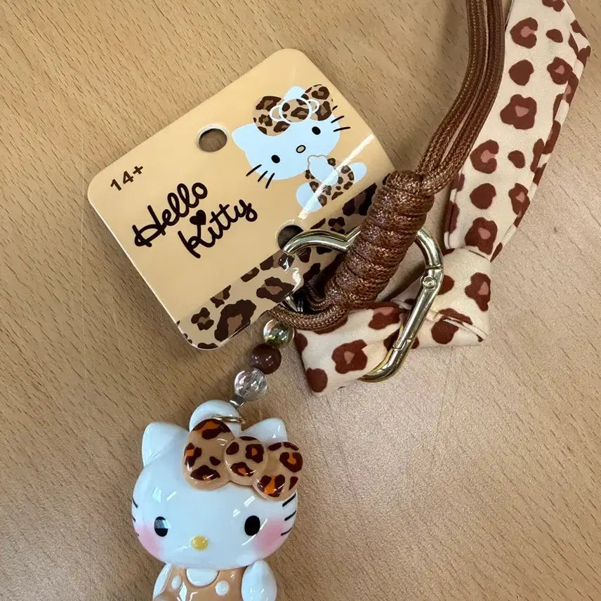 [BUNJANG] Hello Kitty Leopard Pattern Keyring / 헬로키티 열쇠고리 레오파드