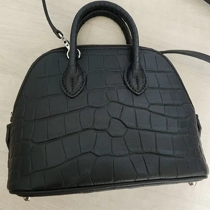 [BUNJANG] Crocodile Pattern Mini Crossbody Bag / 데일리룩 쇼핑몰 미니백