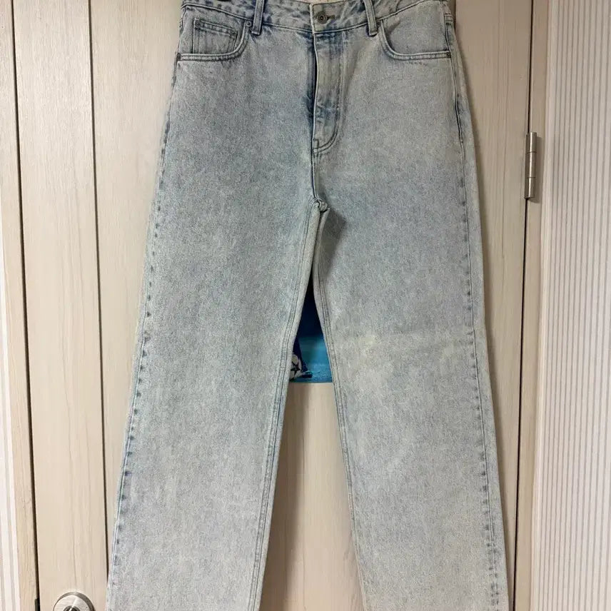 [BUNJANG] STU Unicorn Light Wash Denim Pants / STU 유니콘 연청 데님