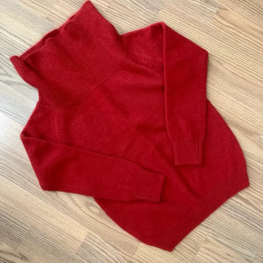 [BUNJANG] Archive J2U Off-Shoulder Sweater Red / 아카이브 제이투유 오프숄더 스웨터 레드