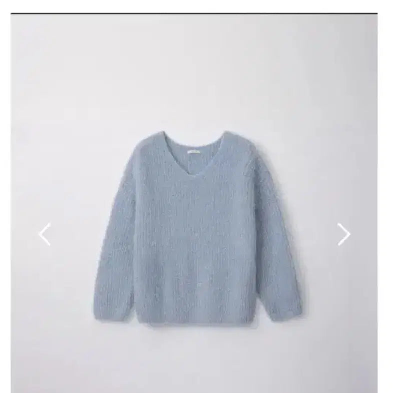 [BUNJANG] Archive J2U Oversized Alpaca V-Neck Pullover - Blue / 아카이브제이투유 오버사이즈 알파카 브이넥 풀오버 블루