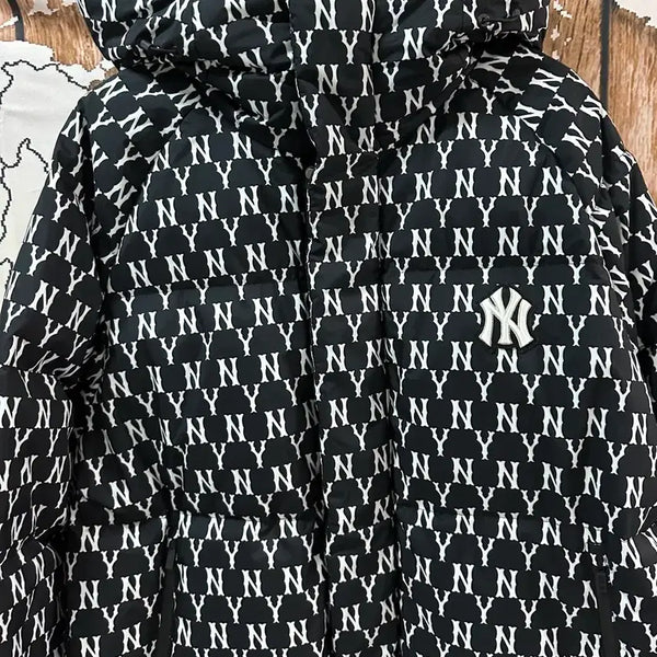 [BUNJANG] MLB New York Yankees Monogram Goose Down Long Padding (Size M/95) / MLB 뉴욕양키스 모노그램 구스다운 롱패딩 95 M 새상품
