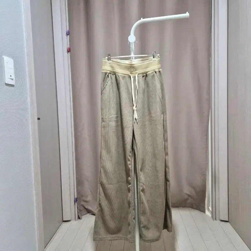 [BUNJANG] Allo Basic Training Pants - Beige / 알로 팬츠 베이지.새상품
