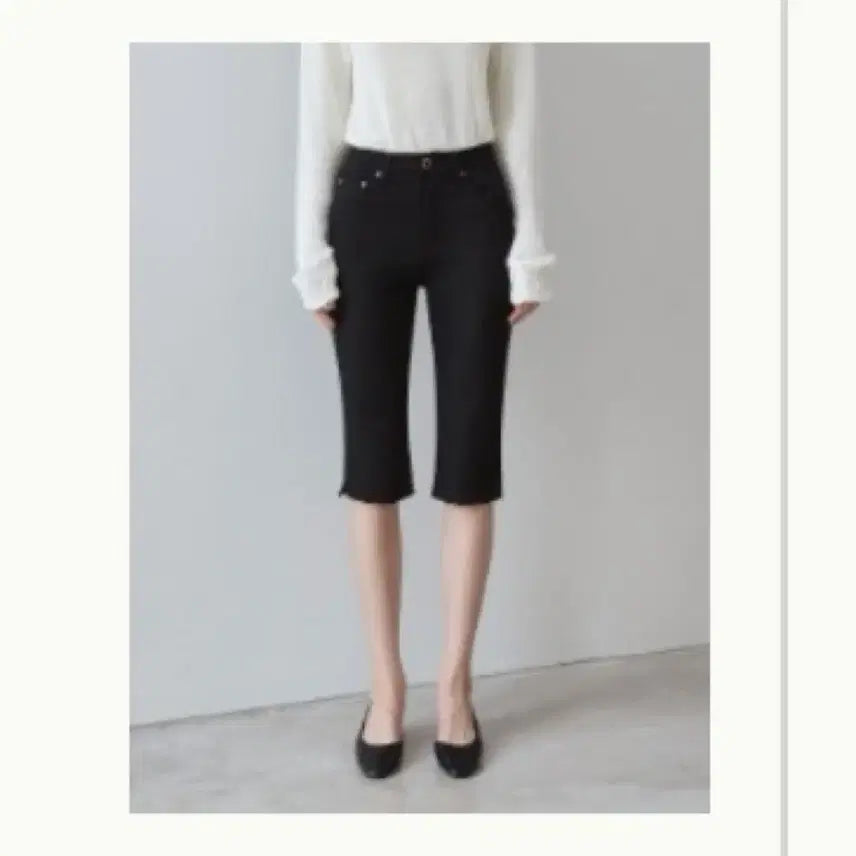 [BUNJANG] HAWA Audrey Capri Pants / 하와 오드리 카프리 팬츠