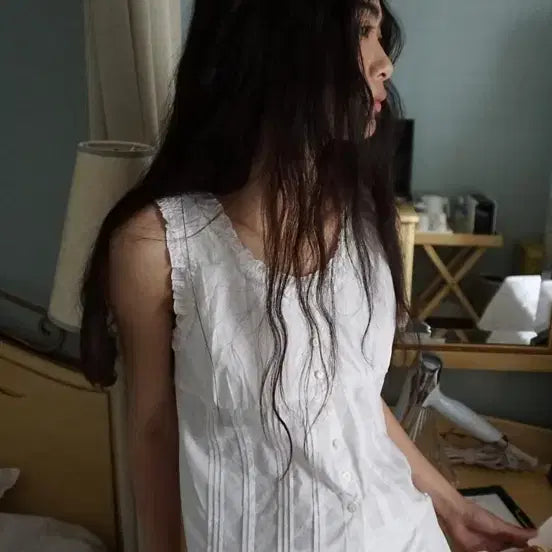 [BUNJANG] Soddingki Bread Bonita White Blouse / 쏘딩키브레드 Bonita White Blouse