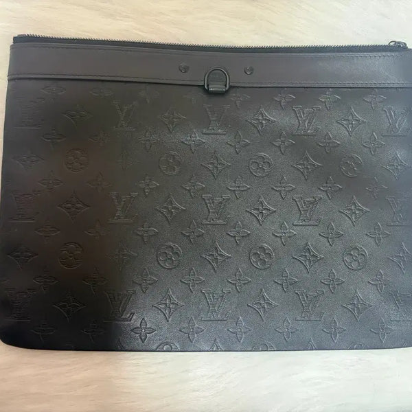 [BUNJANG] Louis Vuitton Discovery Pochette Monogram Shadow / 루이비통 디스커버리 포쉐트 모노그램 섀도우