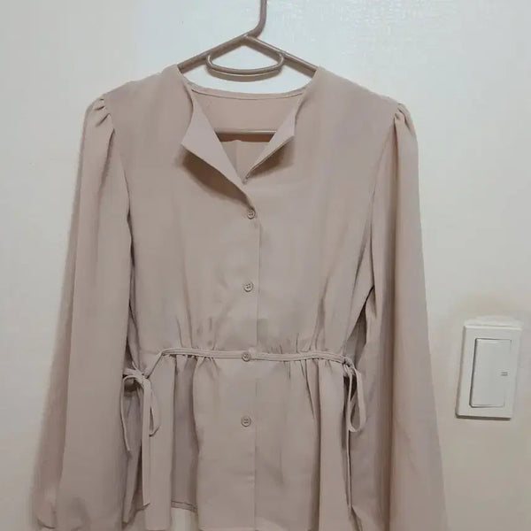 [BUNJANG] Beige Blouse with Tie Waist / 블라우스