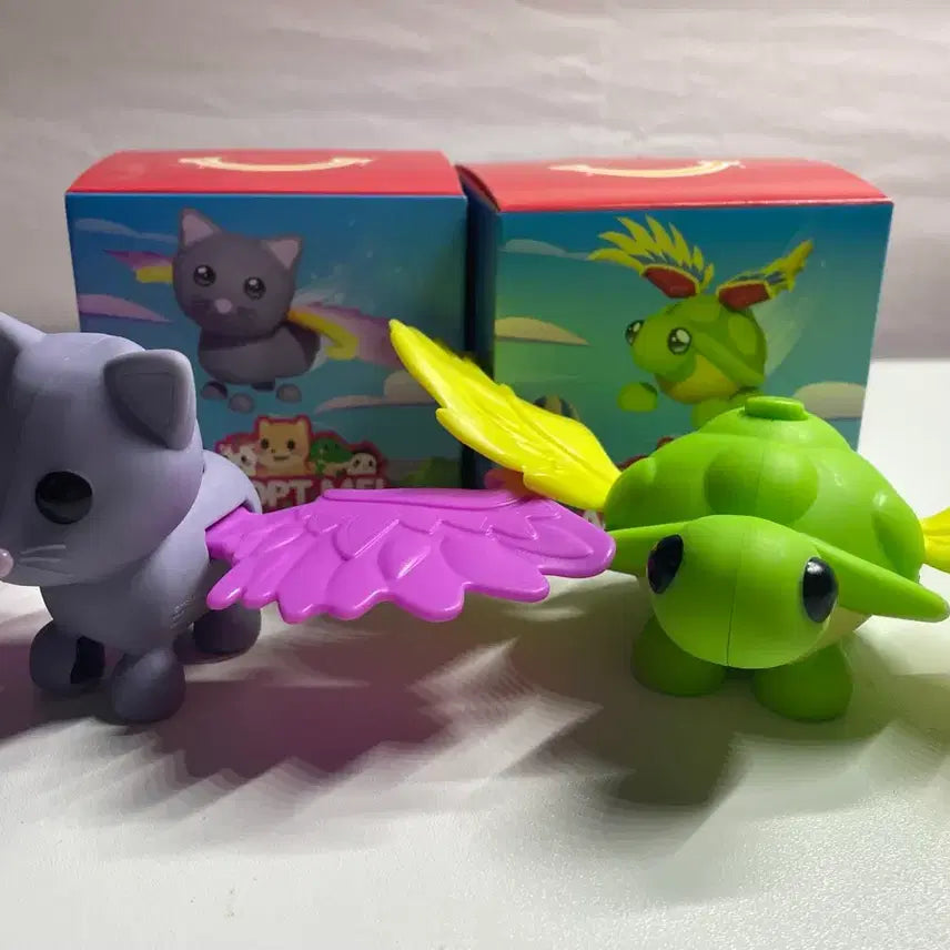 [BUNJANG] McDonald's Happy Meal Adopt Me Bundle (Cat, Turtle) / 맥도날드 해피밀 어답트미 일괄 (고양이, 거북이)