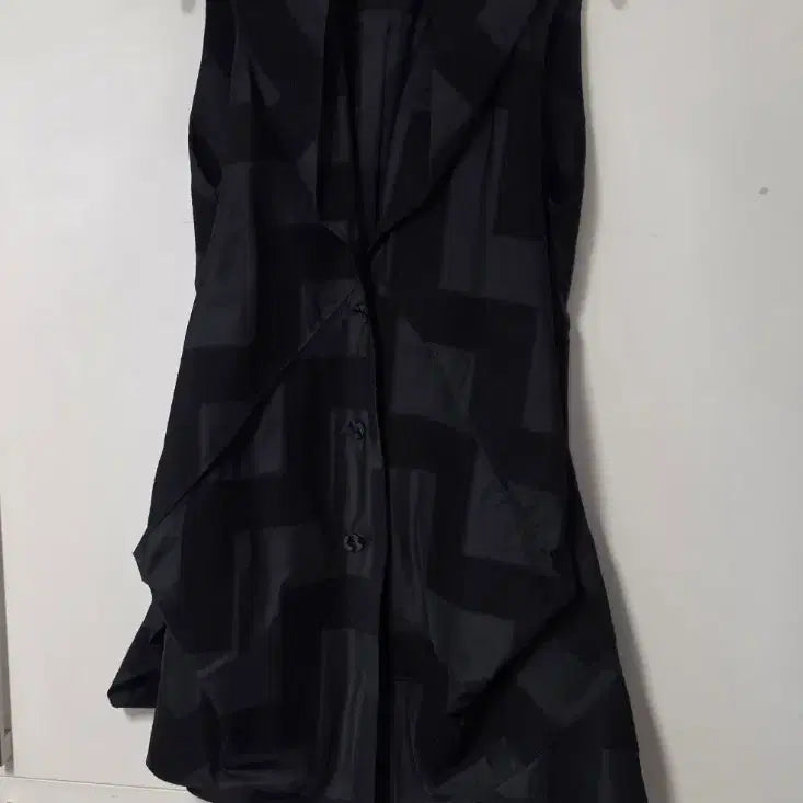 [BUNJANG] Issey Miyake Sleeveless Vest Jacket / 이세이미야케 노스리브 베스트 자켓 가슴둘레 88