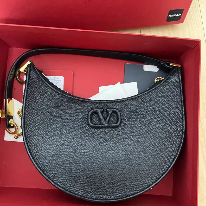 [BUNJANG] Valentino Hobo Bag / 발렌티노 호보백