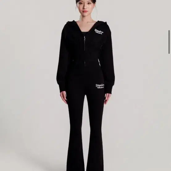 [BUNJANG] FREEDOM WHATEVER High-Waisted Bootcut Sweatpants Black (M) / 프리덤 (FREEDOM WHATEVER) / 하이 밴딩 부츠컷 스웨트 팬츠 (블랙, M 사이즈)