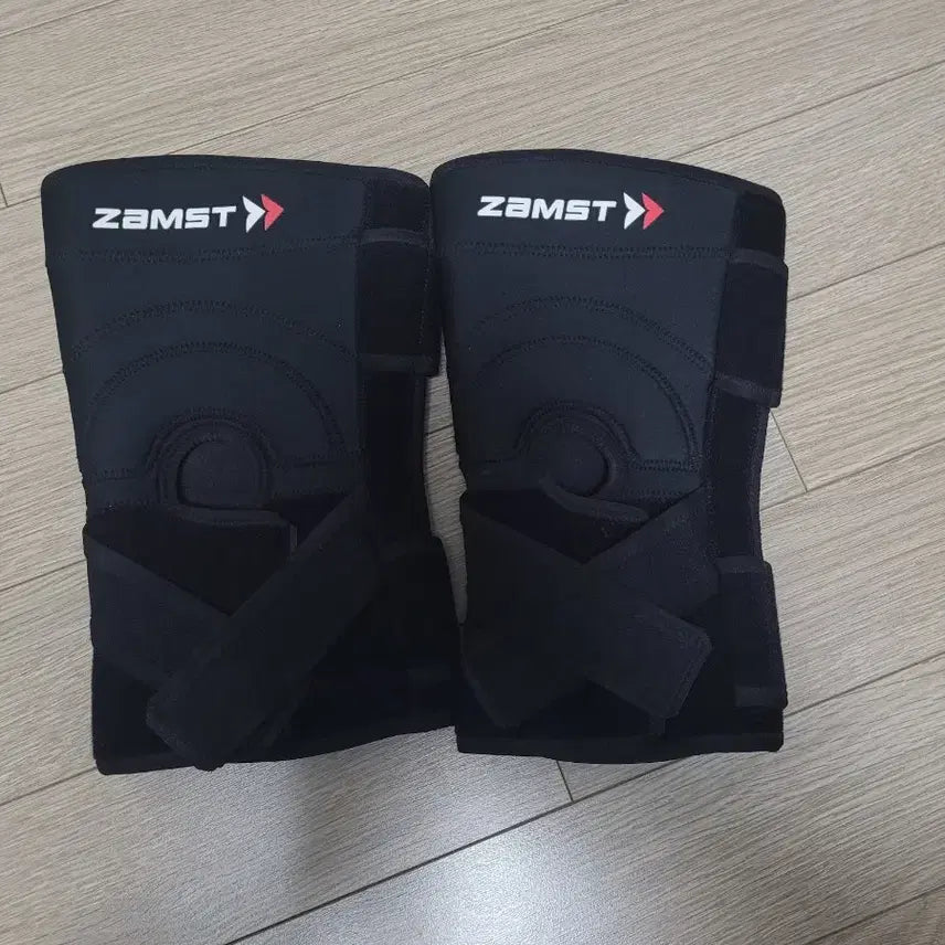 [BUNJANG] Zamst ZK-7 Knee Brace / 잠스트 무릎 보호대 ZK-7
