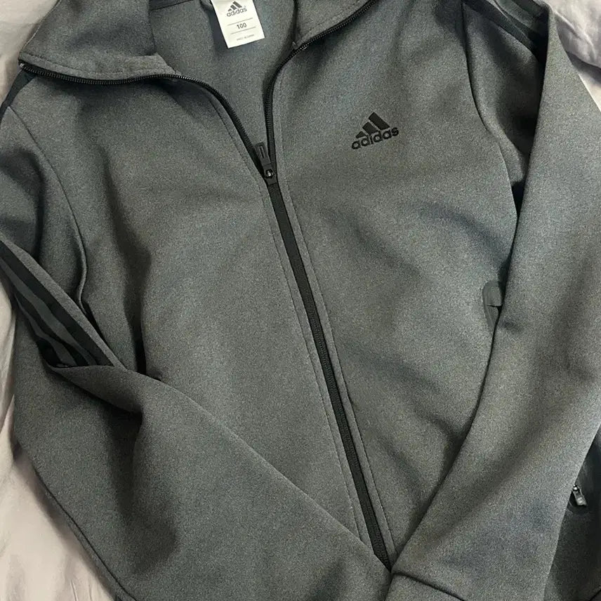 [BUNJANG] Adidas Black-Gray Track Top Jersey / 급전)) 아디다스 블랙그레이 트랙탑 져지 100