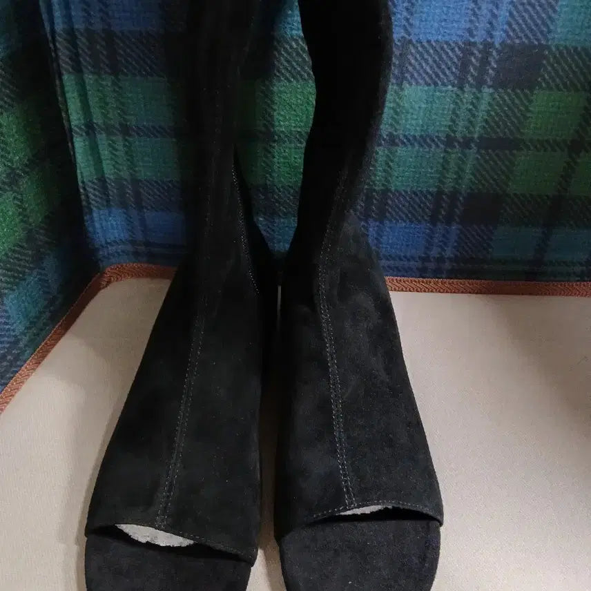 [BUNJANG] Gangjjae Suede Open-Toe Long Boots / 강자매 스웨이드 오픈토 롱부츠