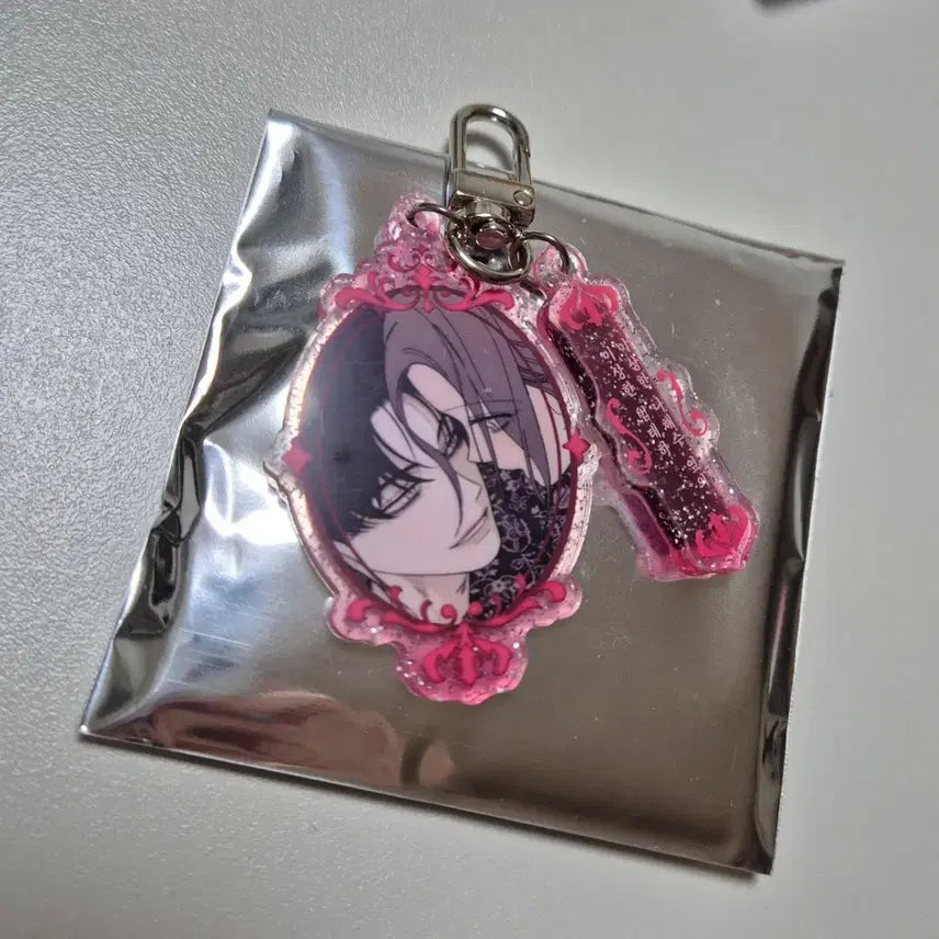 [BUNJANG] Sikun Kkoce Nunmureul Random Acrylic Keyring / 시든 꽃에 눈물을 아크릴 키링 판매합니다