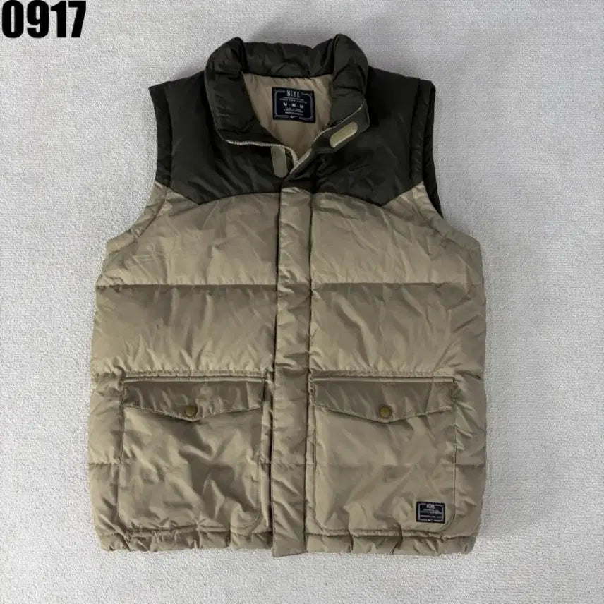 [BUNJANG] Nike Goose Down Vest Beige/Black M / 나이키 구스다운 조끼 베이지/블랙 M