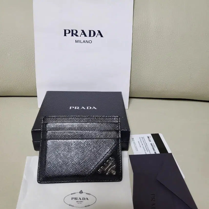 [BUNJANG] Prada Card Holder / 프라다 카드지갑 정품