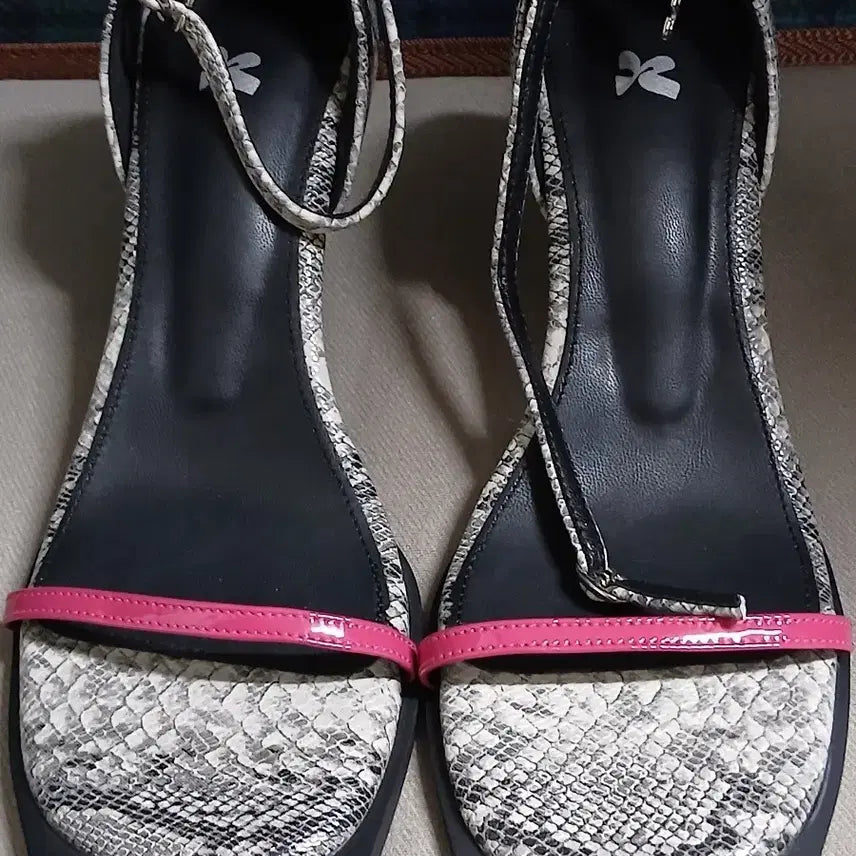 [BUNJANG] Gangjame Python Mules / 강자매 구두 파이톤