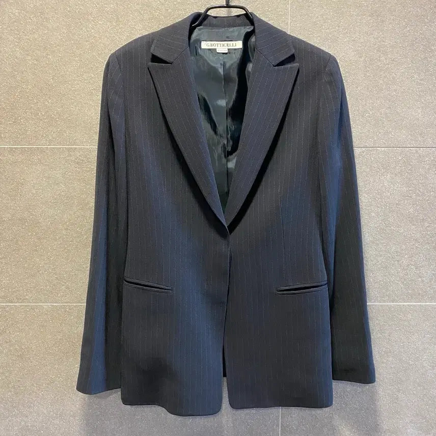 [BUNJANG] G.BOTTICELLI Women's 100% Wool Pinstripe Single-Button Blazer / G.BOTTICELLI 지보티첼리 자켓 (모100)