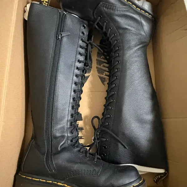 [BUNJANG] Dr. Martens 1B60 20-Eye Boots / 닥터마틴 1B60 20홀