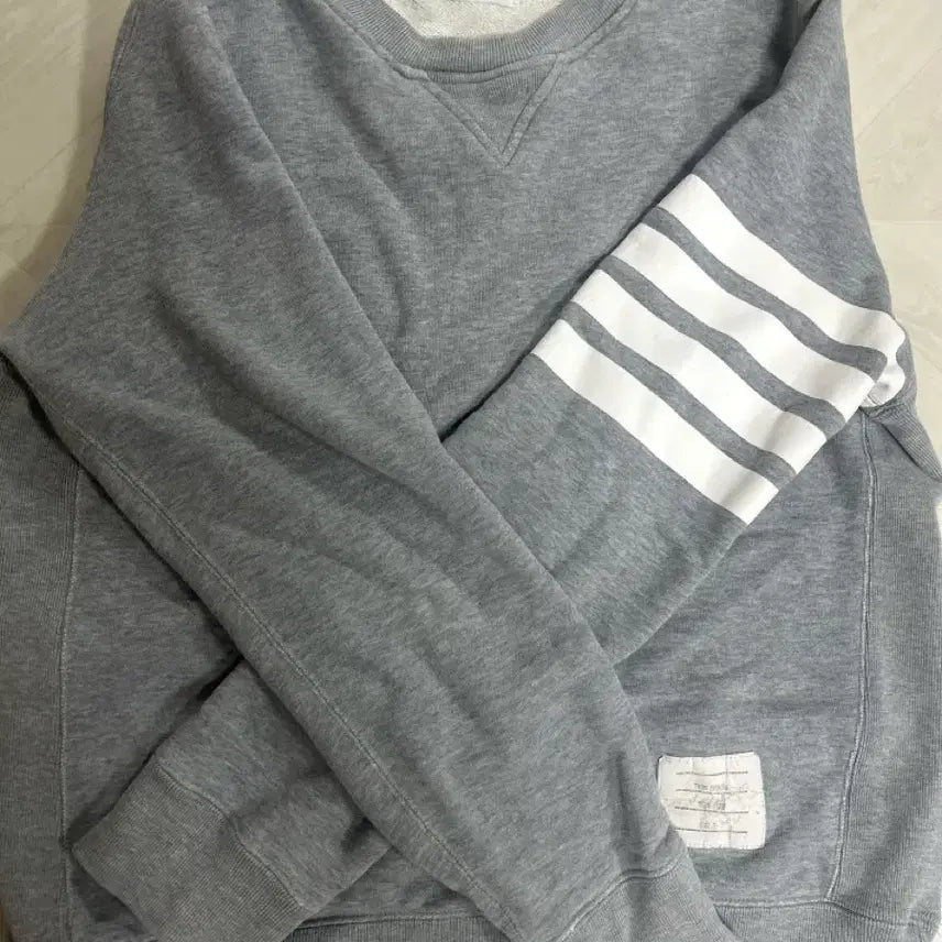 [BUNJANG] Thom Browne Sweatshirt Size 2 / 톰브라운 맨투맨 사이즈2