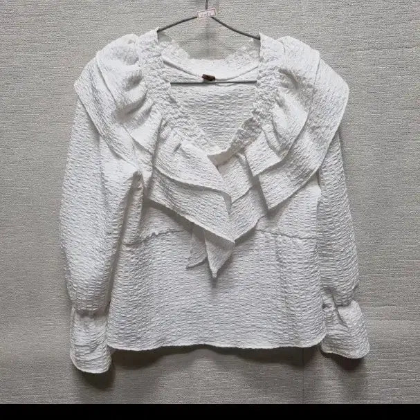 [BUNJANG] Frill Blouse White / x284 프릴 블라우스