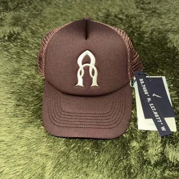 [BUNJANG] Afield Out Embroidery Trucker Cap Brown / Afield out 어필드 아웃 엠브로이더리 트러커캡 브라운