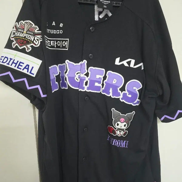 [BUNJANG] Kia Tigers Oh Sun-woo Authentic Jersey / 기아타이거즈 25 쿠로미 어센틱 유니폼