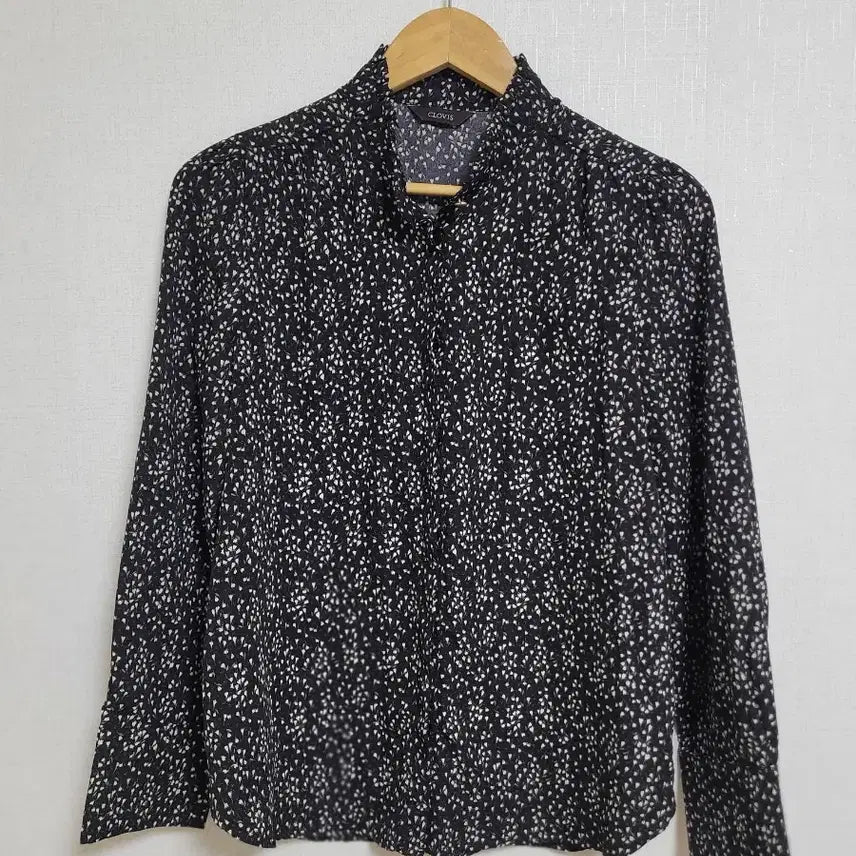[BUNJANG] CLOVIS Floral Pattern Blouse / CLOVIS 블라우스