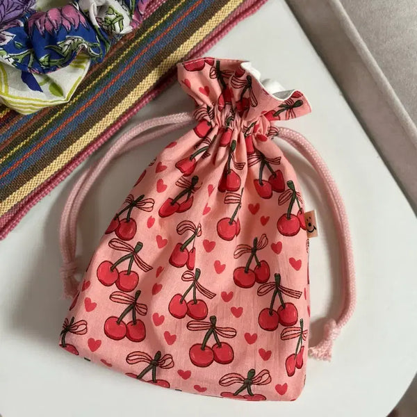 [BUNJANG] Cherry Pattern String Pouch / 체리 패턴 스트링 파우치