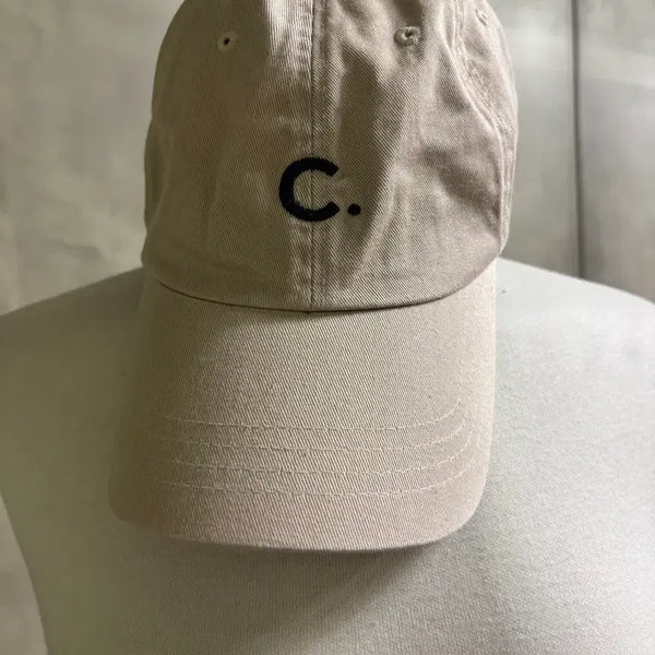[BUNJANG] Clove C. Logo Beige Baseball Cap / Clove [C. 로고] 베이지색 볼캡