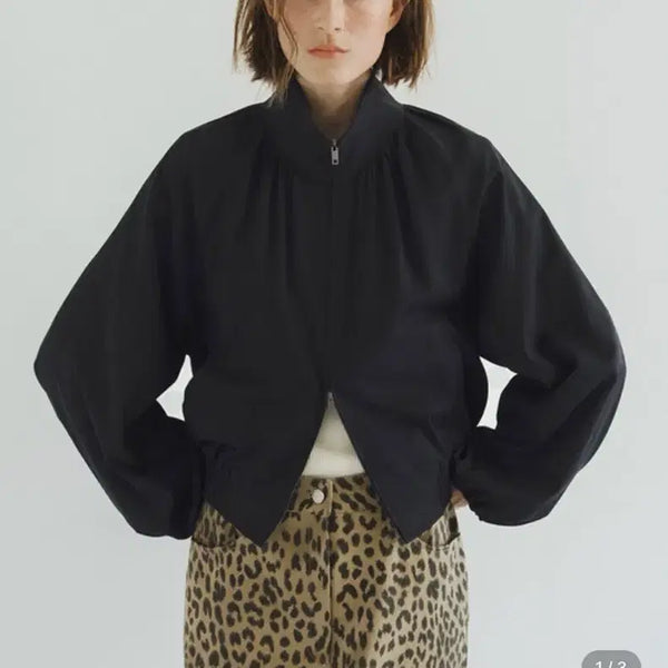 [BUNJANG] Unedit O Wool Shirring Blouson Jacket - Navy / 언에디트 O Wool Shirring Blouson Jacket_네이비