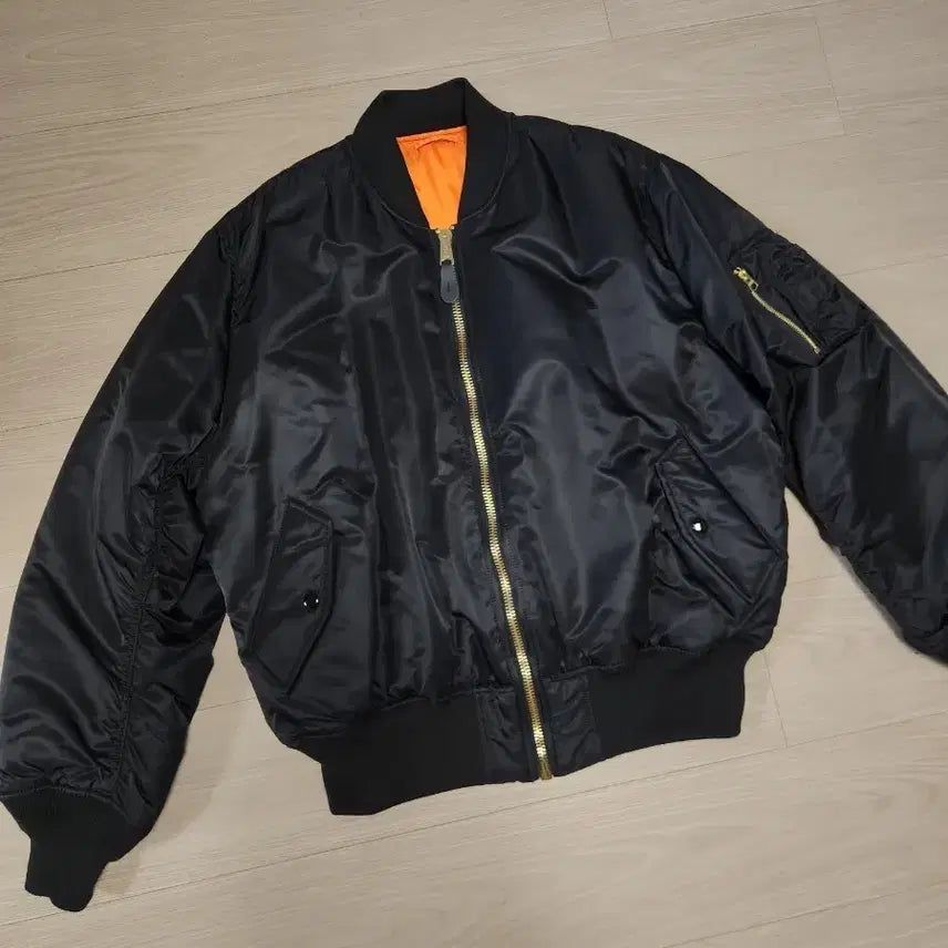 [BUNJANG] Alpha Industries MA1 Bomber Jacket Regular Fit XL / 알파인더스트리 ma1 XLsize 레귤러핏 (블랙)