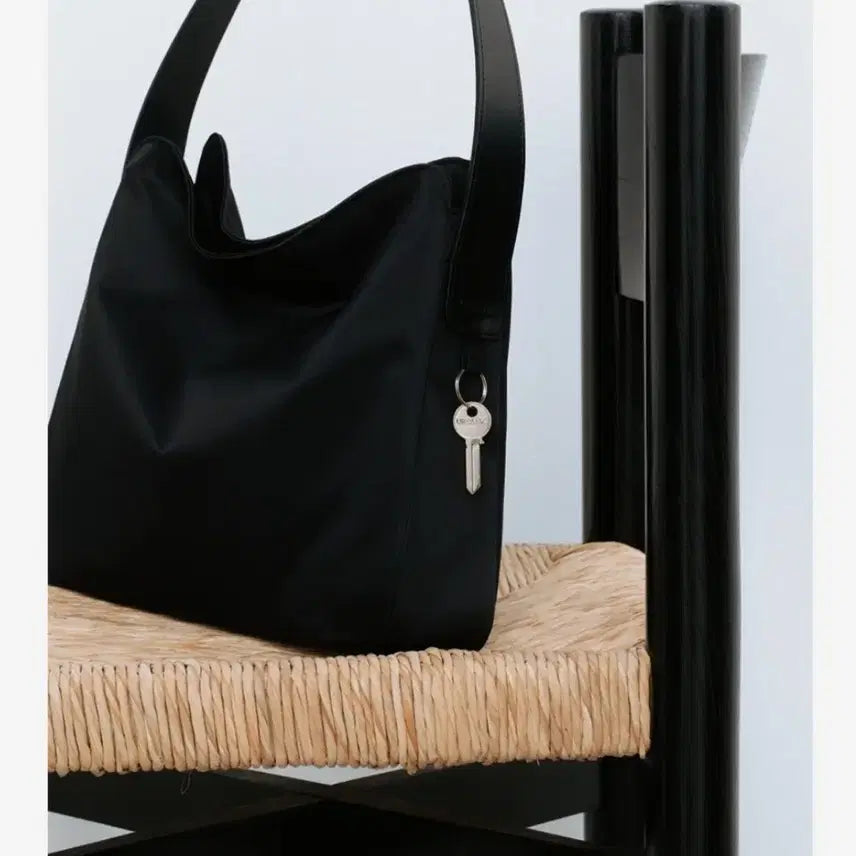 [BUNJANG] URBANIC30 Hobo Bag (Nylon) / 얼바닉 30 호보 백(나일론)