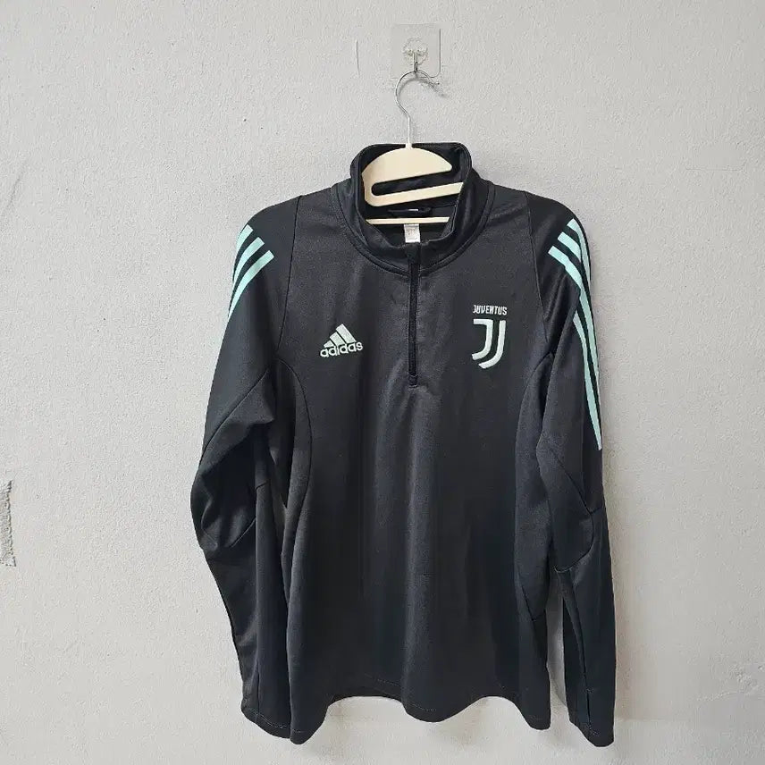 [BUNJANG] Adidas Juventus Training Top Black / 아디다스 유벤투스 트레이닝 상의 블랙