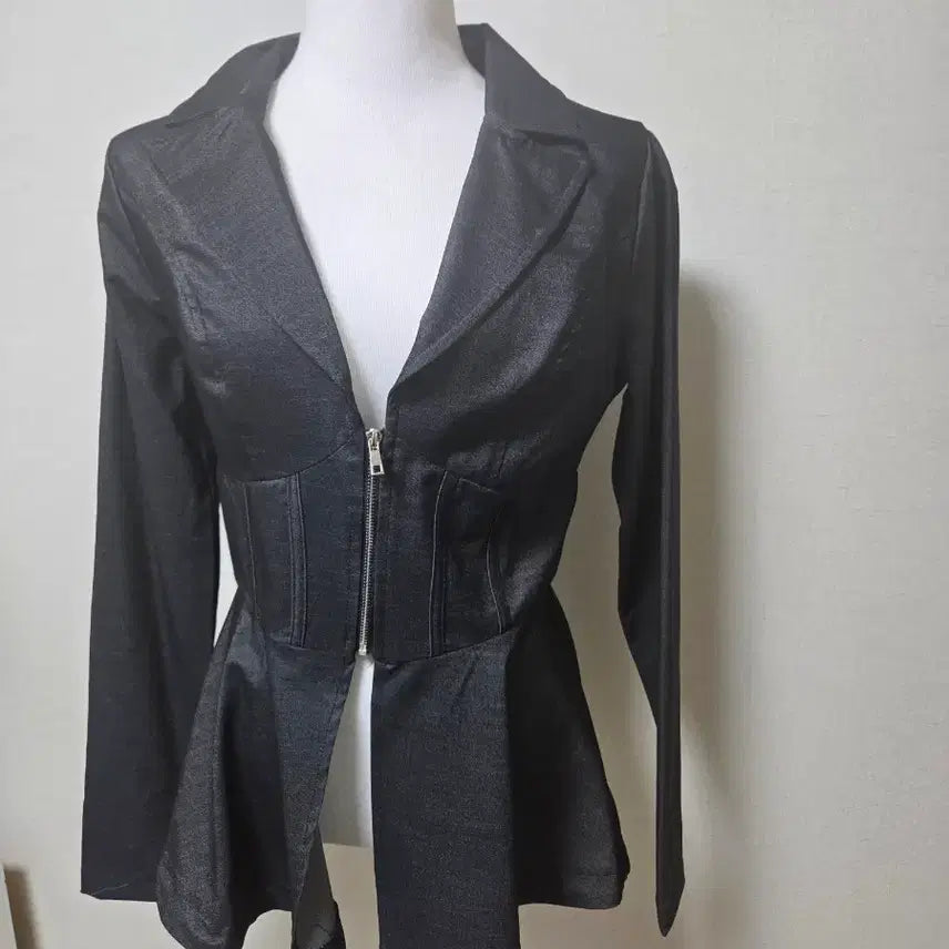 [BUNJANG] Black Peplum Jacket / 블랙 페플럼 재킷