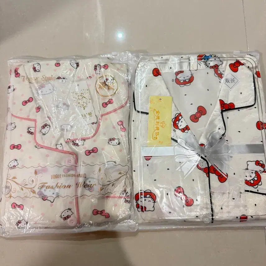 [BUNJANG] Hello Kitty Long Sleeve Pajama Set / 키티 잠옷 세트(새상품, 착샷O)