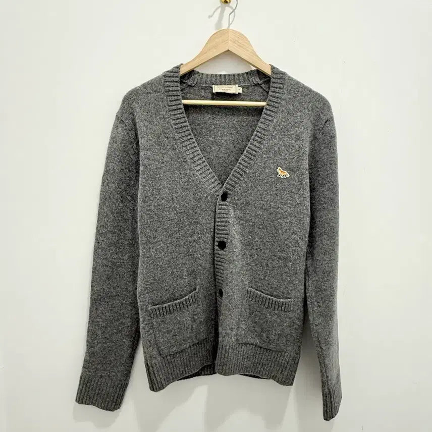 [BUNJANG] Maison Kitsuné Fox Patch Lambswool Cardigan Mélange Grey / 메종키츠네 폭스패치 램스울 가디간 멜란지그레이