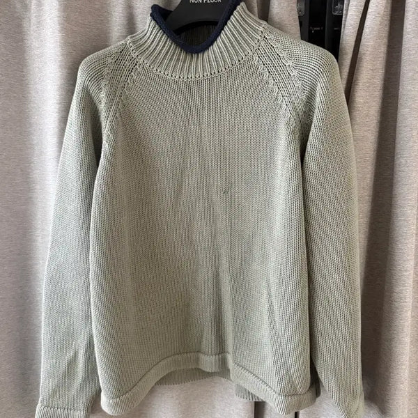 [BUNJANG] Khakis Half-Neck Knit Mint / 카키스 하프넥 니트 민트