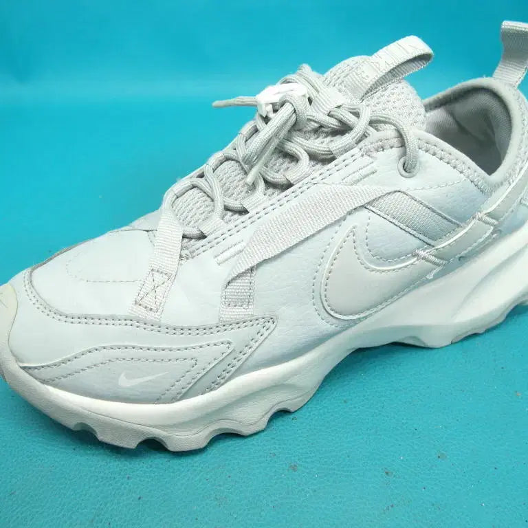 [BUNJANG] Nike TC7900 Sneakers / 245/r3-368/나이키 TC7900 스니커즈 운동화/구제특별시