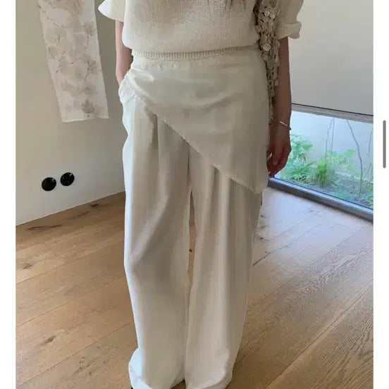 [BUNJANG] Poster Layered Wide Pants Ivory / 포스터 랩 스커트 레이어드 와이드 팬츠 아이보리 7만원정가