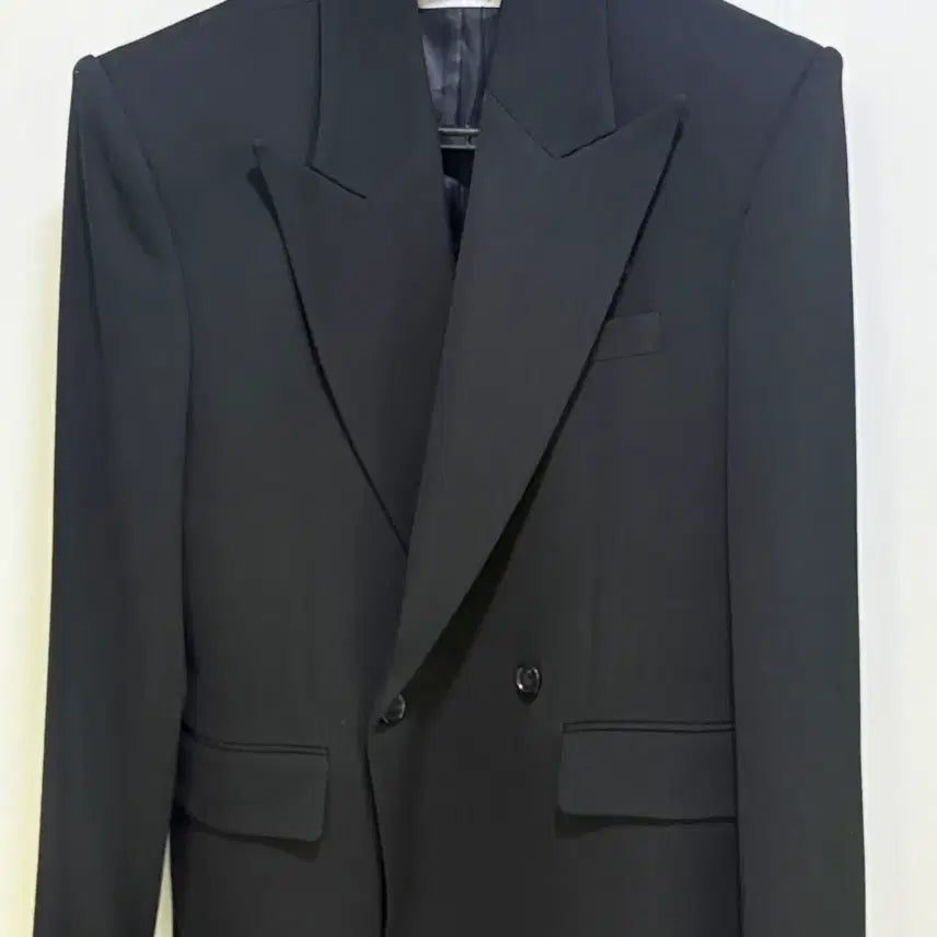 [BUNJANG] Carry Over Pierced Wasted Double Jacket (Matt Black) / 캐리오버 피어스 웨이스티드 더블 자켓 ( MATT BLACK