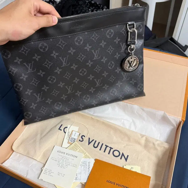 [BUNJANG] Louis Vuitton Monogram Eclipse Pochette Clutch / 루이비통 이클립스 포쉐트 클러치