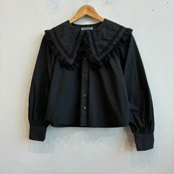 [BUNJANG] NICE CLAUP Big Collar Blouse / NICE CLAUP 빅카라 블라우스